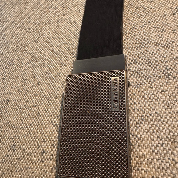 Calvin Klein black/tan Textured Belt - Picture 4 of 6
